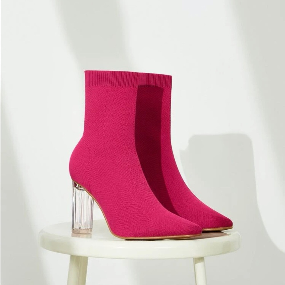CUCCOO Trending Minimalist Chunky Knit Heeled Boots